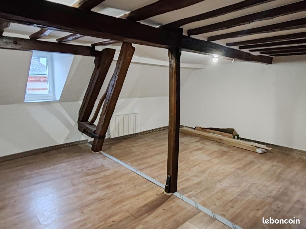 Appartement 3 pièces 82 m² · à Courville-sur-Eure · 82 m² · 805 €/mois