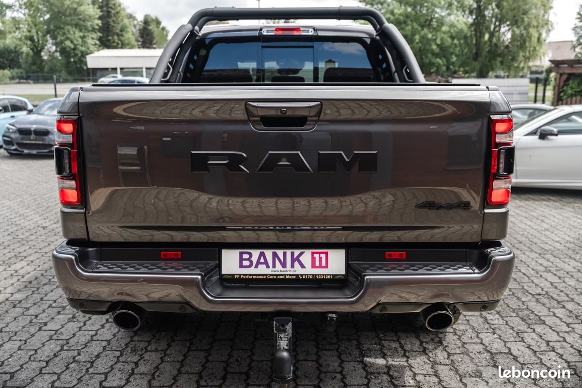 Dodge RAM 1500 Laramie eTorque GPL 5.7 V8 HEMI 401 ch 4x4 – Harman Kardon – Pano – 360° (image 4)