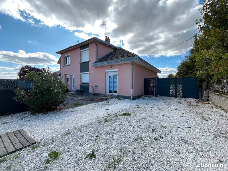 Maison 5 pièces 142 m² · à Couzeix · 142 m² · 225 000 €