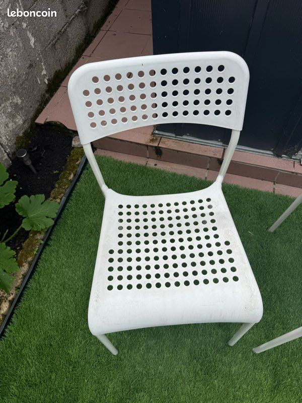 4 chaises de jardin (image 2)
