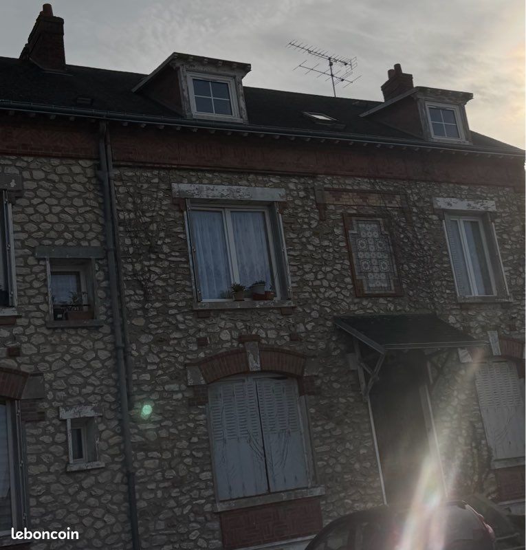 Appartement 3 pièces 73 m² · à Auneau-Bleury-Saint-Symphorien · 73 m² · 750 €