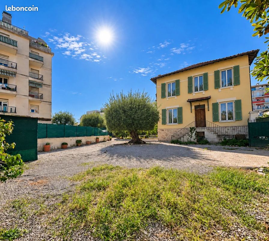 Maison 9 pièces 180 m² · à Nice · 180 m² · 1 199 000 €