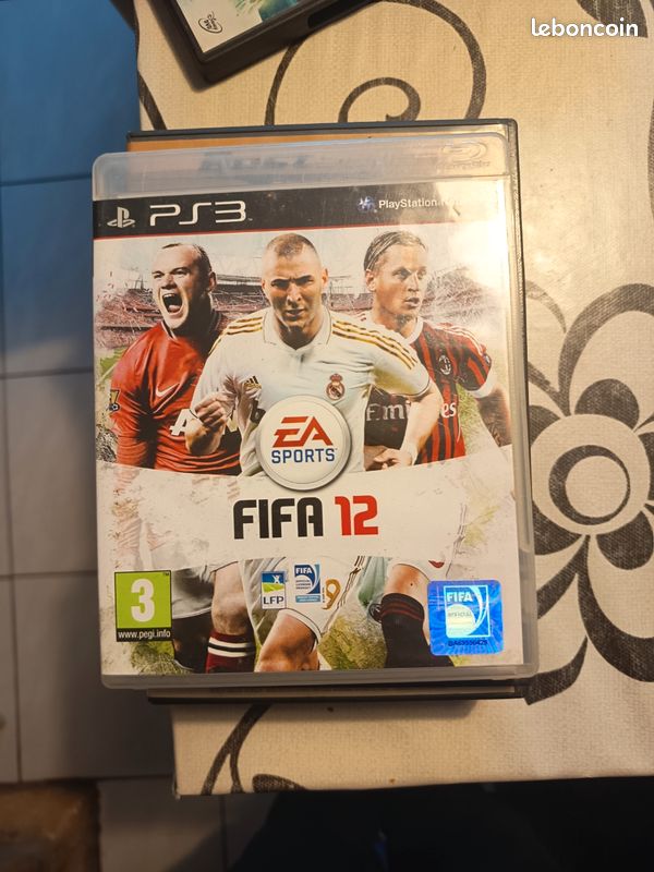 Jeu FIFA 12 Sur PlayStation 3 - Version Française - Très Bon État Complet