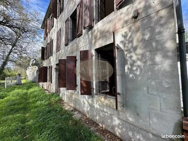 Propriété 6 pièces 180 m²