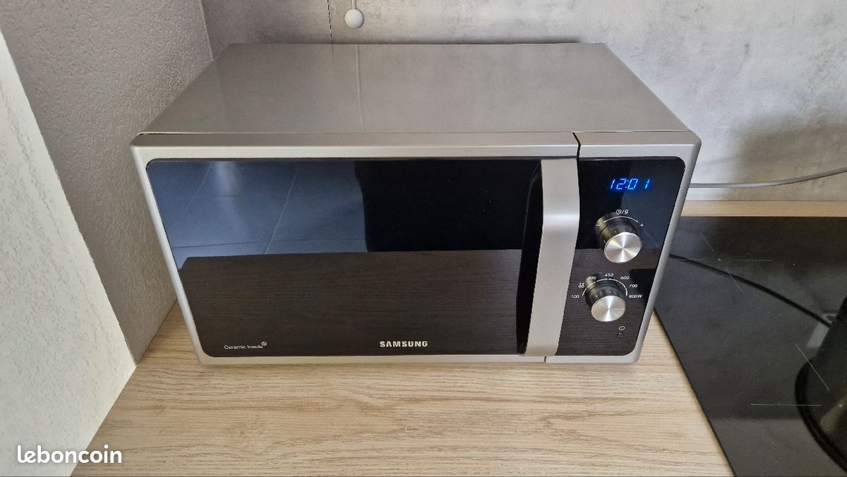 Micro onde Samsung 800W (image 1)