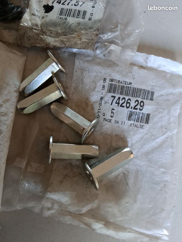 Pince De Fixation Pare-chocs Fiat Ducato (à Partir De 2014) – Pièce D’origine – Réf. 60566129 – Neuf En Emballage