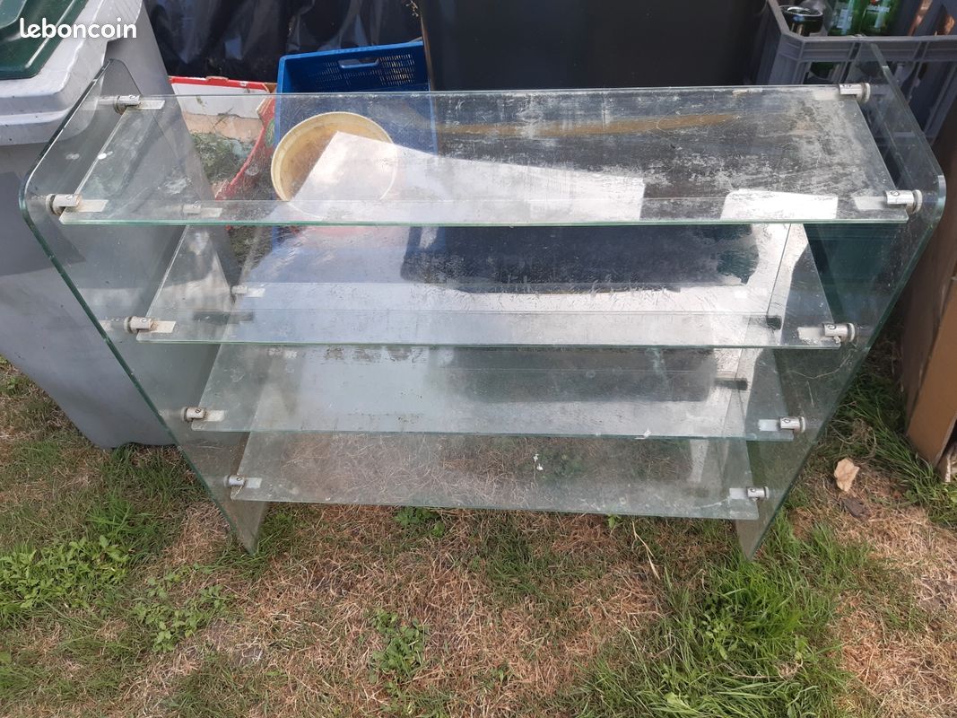 Vitrine en verre (image 1)
