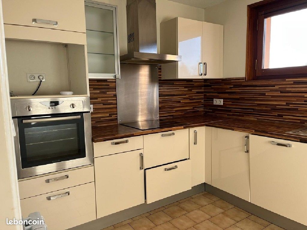 Appartement 3 pièces 69 m² · à Saint-Cergues · 69 m² · 240 000 €