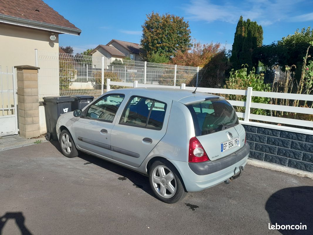 Renault clio (image 2)