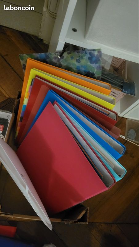 Kit de fournitures scolaires (image 10)