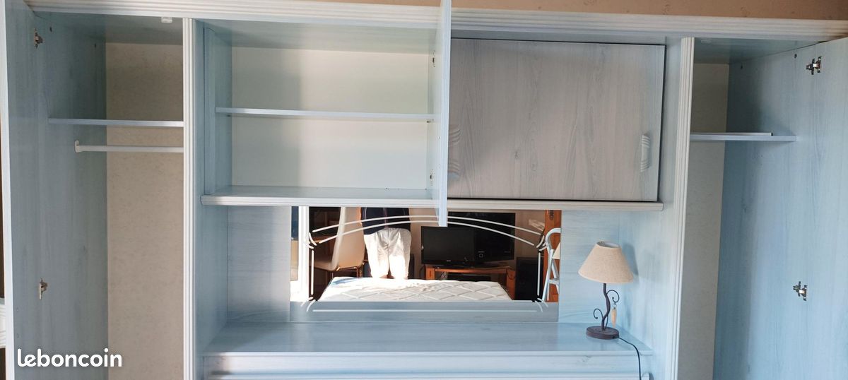 Armoire de tête de lit (image 1)