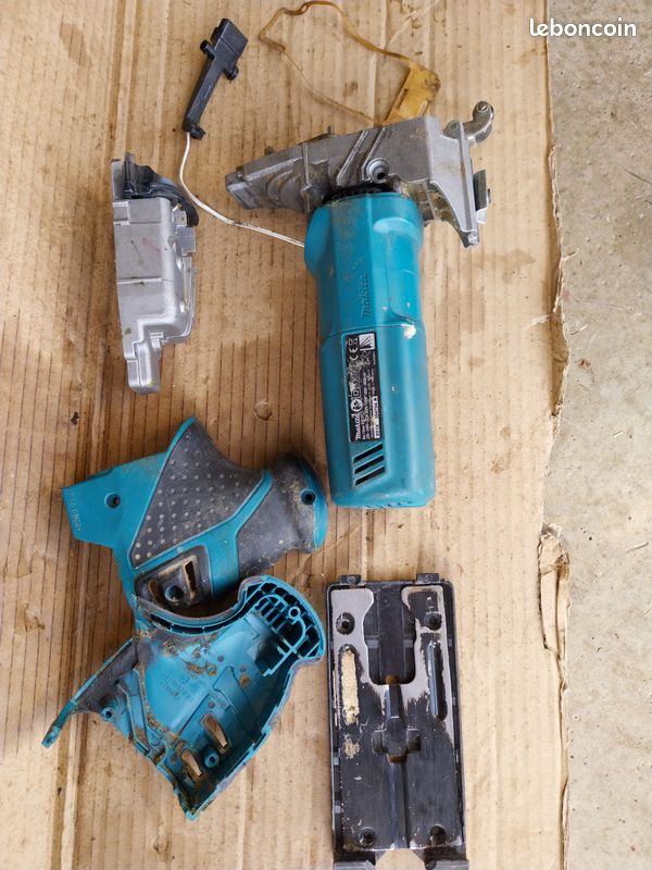 Makita 317565-8 - Semelle De Scie Sauteuse 4341fct - Comparer Avec Makita 317565-8 - Semelle De Scie Sauteuse 4341fct - Comparer Avec