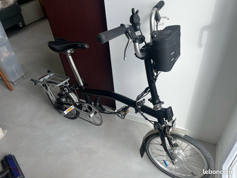 Vélo pliant Bromptom électrifié via Swytch (image 1)