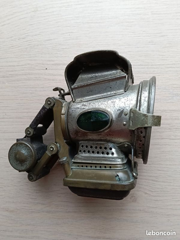 Ancienne Lampe De Vélo à Acétylène Solux – France – Années 1900 – Signée