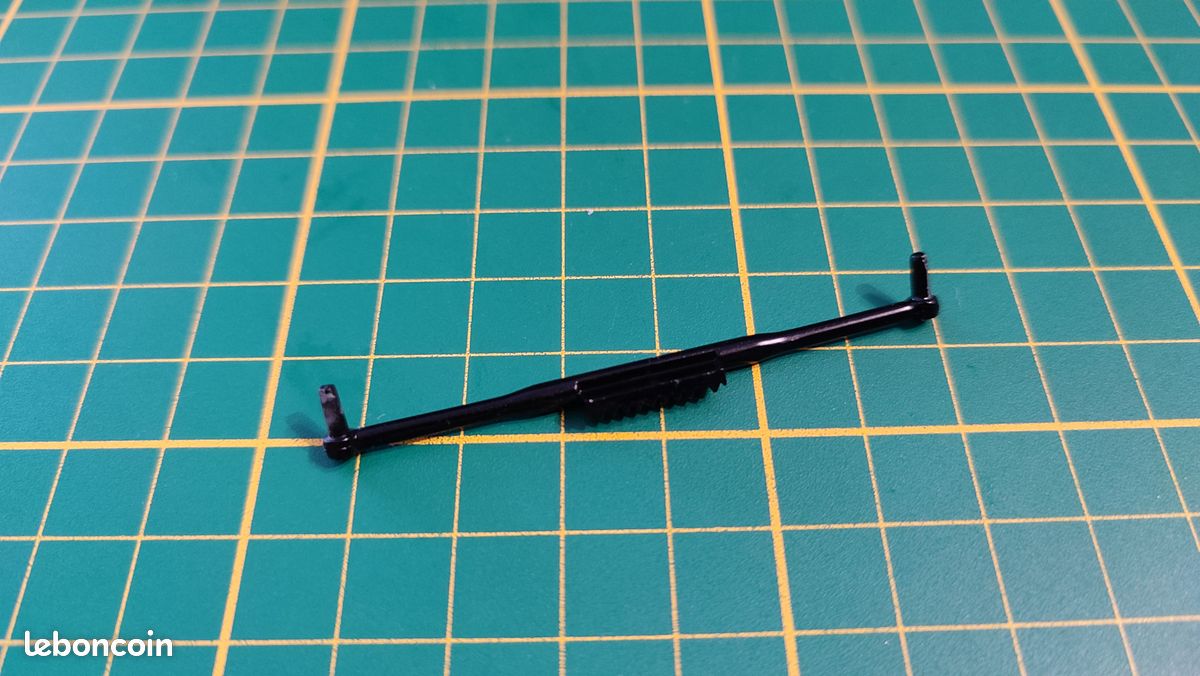 Axe De Roue Miniature Kyosho Pour Lamborghini Miura P400 SV 1/18 - Pièce Détachée Occasion