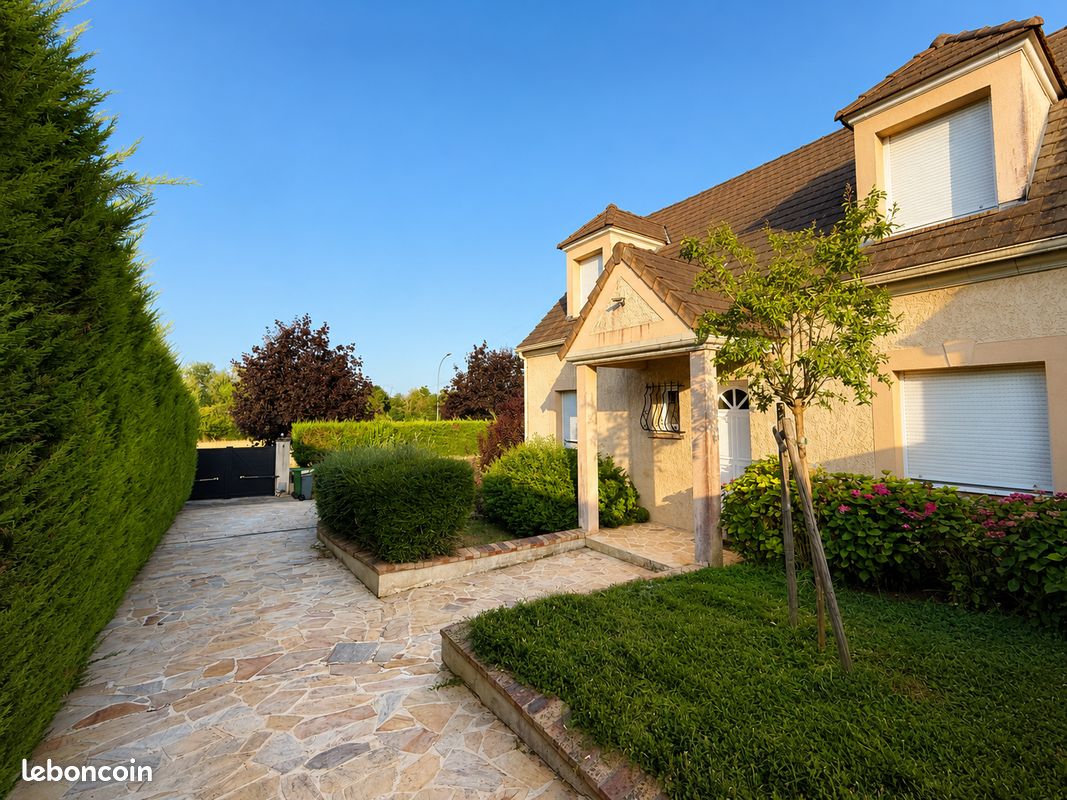 Maison 5 pièces 95 m² · à Vert-le-Petit · 95 m² · 329 000 €