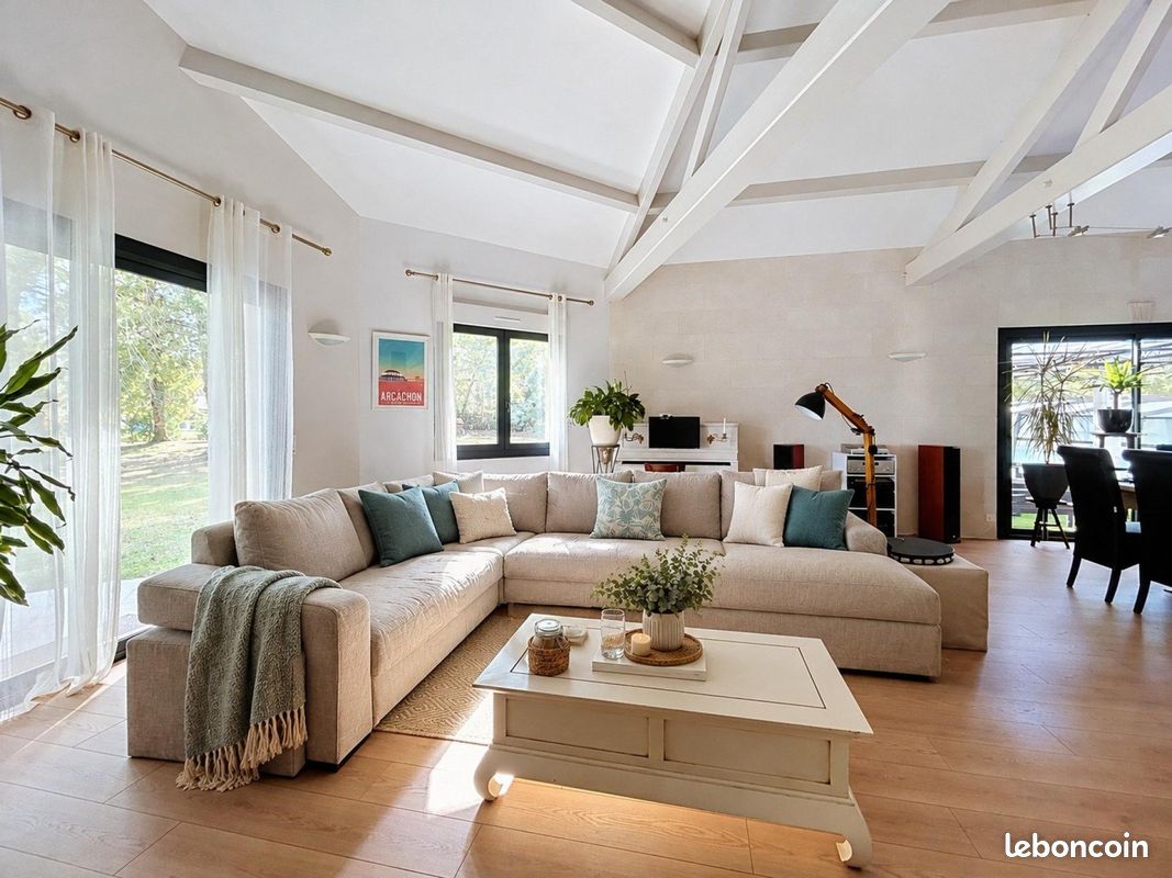 Maison 7 pièces 210 m² · à Cestas · 210 m² · 850 000 €