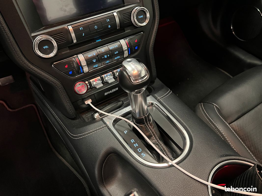 Ford Mustang 5.0 V8 GT 450 Ch BVA10 / Peinture Burgundy Velvet (Rare) / Pas de malus / Suivi complet / CarPlay / Android Auto / (image 10)