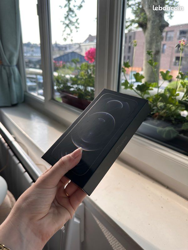 Iphone 12 pro 128g noir sidéral (image 5)