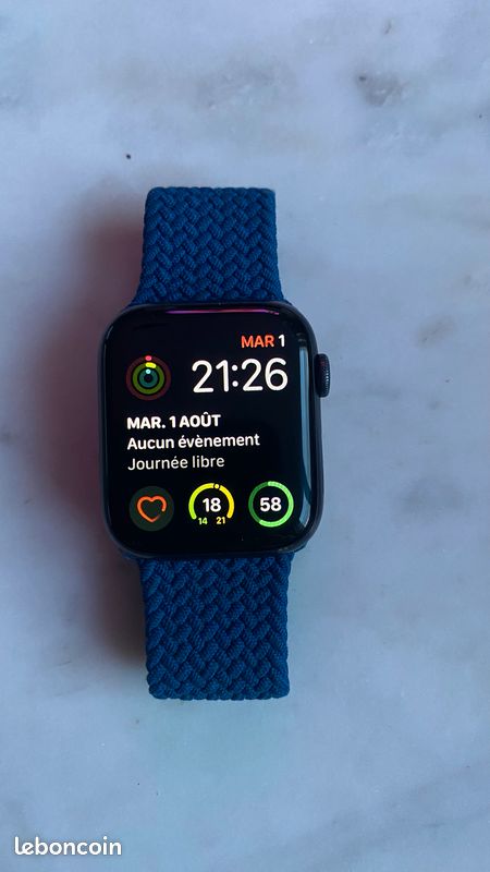 Apple Watch série 6 44mm (image 2)