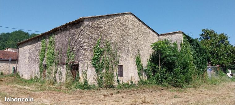 Maison 1 pièce 195 m²