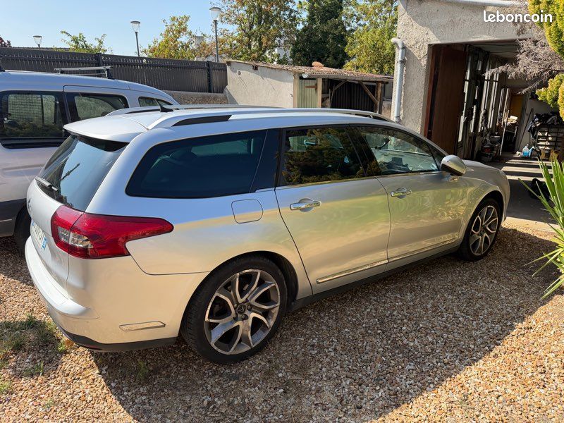 Citroën C5 Tourer HDI 160 exclusive diesel 2012 119000s (image 2)