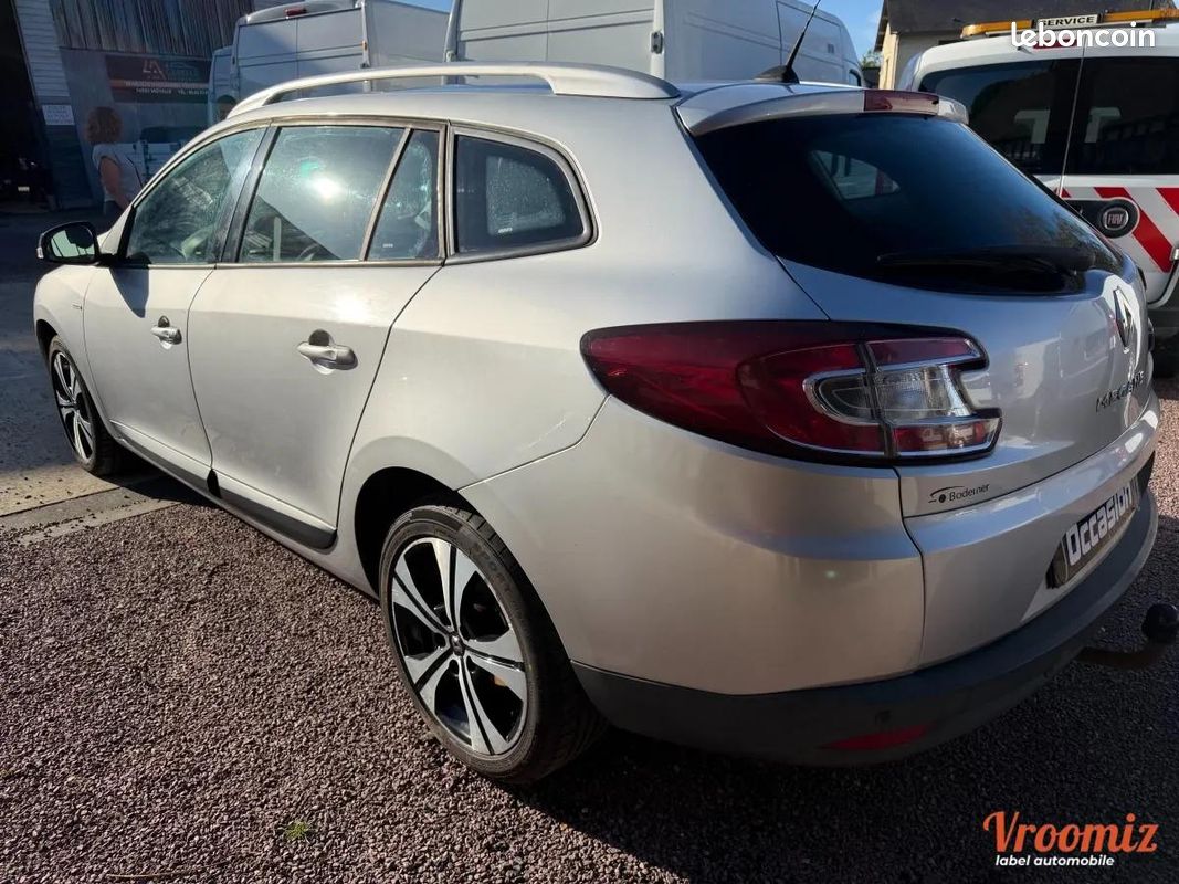 Renault Megane ESTATE 1.9 DCI 130 BOSE (image 4)