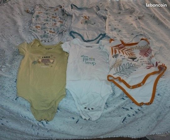 Lot de 28 bodies manches courtes garçon (image 4)