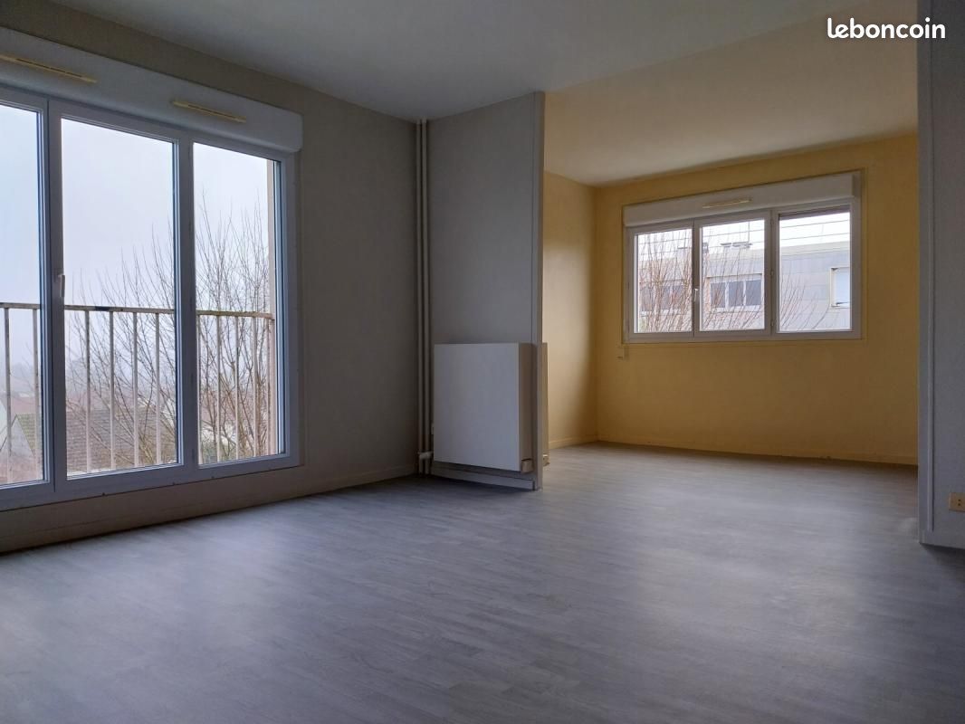 Appartement 4 pièces 80 m² · à Villeneuve-sur-Yonne · 80 m² · 561 €/mois