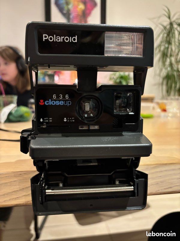 Polaroid 636 Close Up - Appareil Photo Instantané Vintage - État Irréprochable