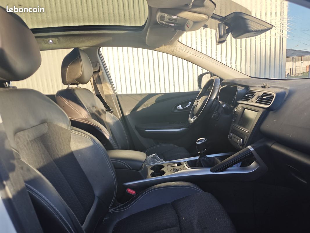 RENAULT Kadjar ANNEE 2016 DIESEL 1.6 dCi 16V FWD 130CV (image 2)