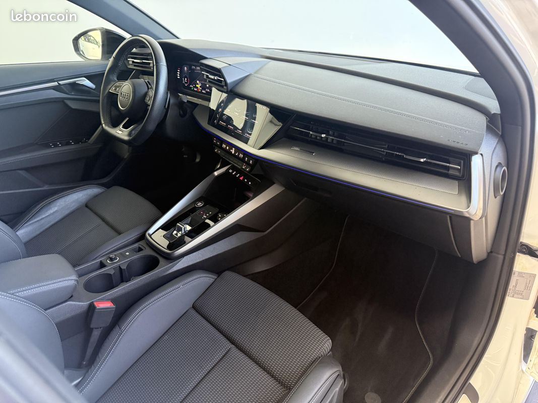 AUDI A3 Sportback 35 TDI 150 S tronic 7 S Line (image 5)