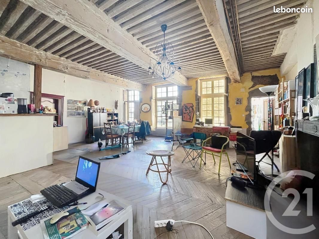 Appartement 3 pièces 83 m² · à Riom · 83 m² · 119 000 €