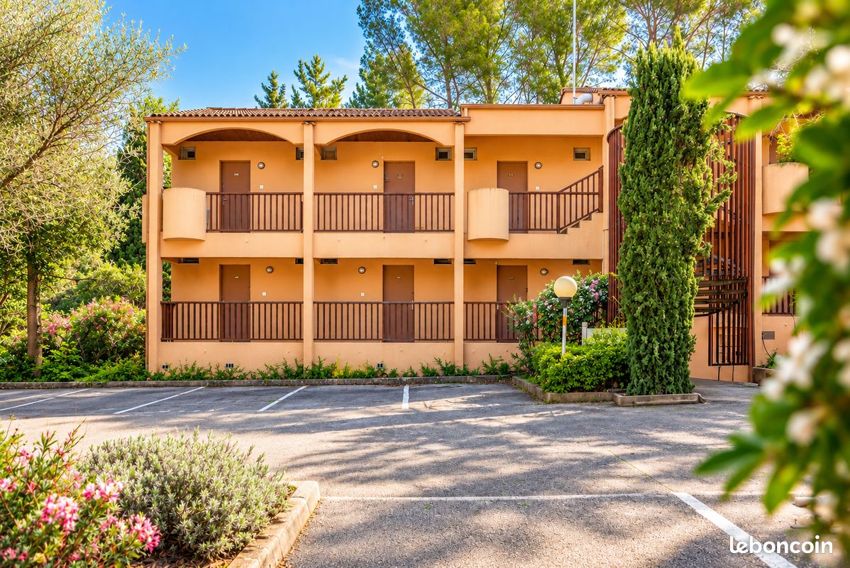 Appartement 1 pièce 24 m² · à Sanary-sur-Mer · 24 m² · 790 €/mois