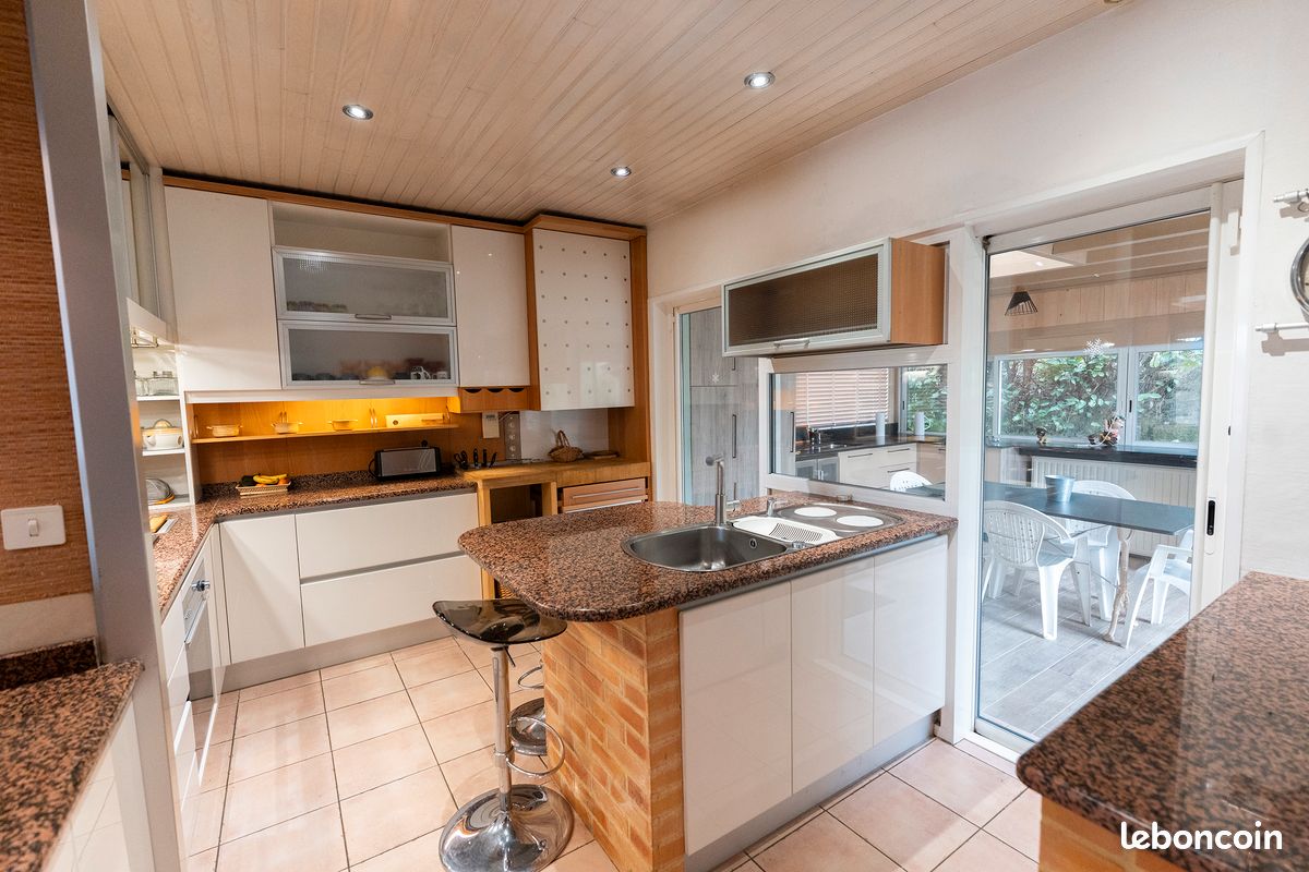 MAISON DE CARACTÈRE 200 m² + LOGEMENT INDÉPENDANT 55 m² + PISCINE COUVERTE- Creysse, proche BERGERAC (image 5)