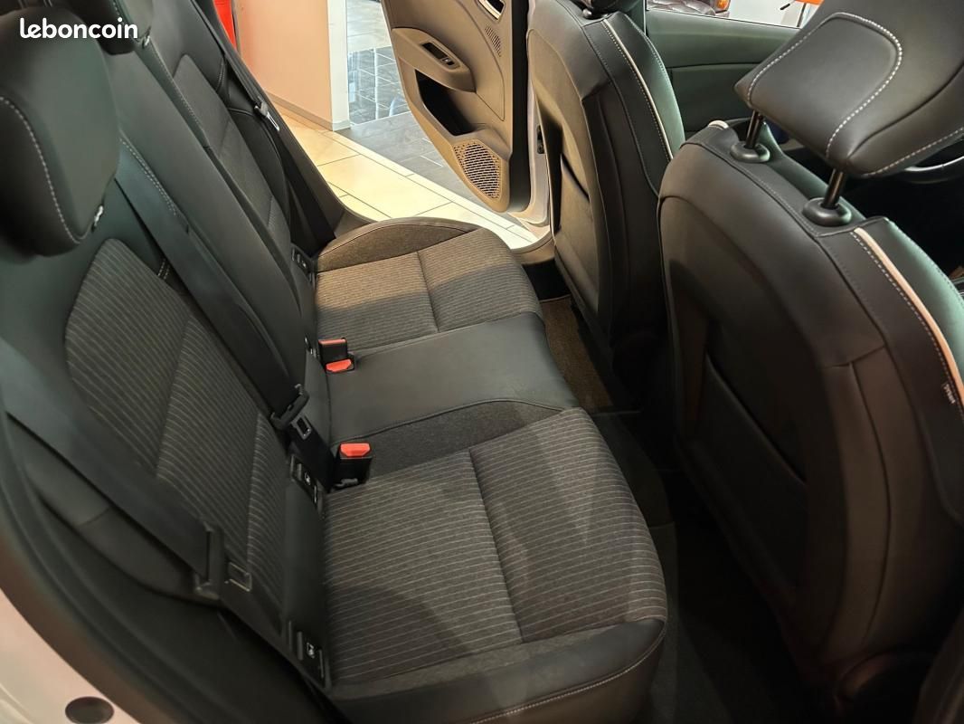 Renault Clio V 1.0 TCE 90 CH INTENS (image 30)