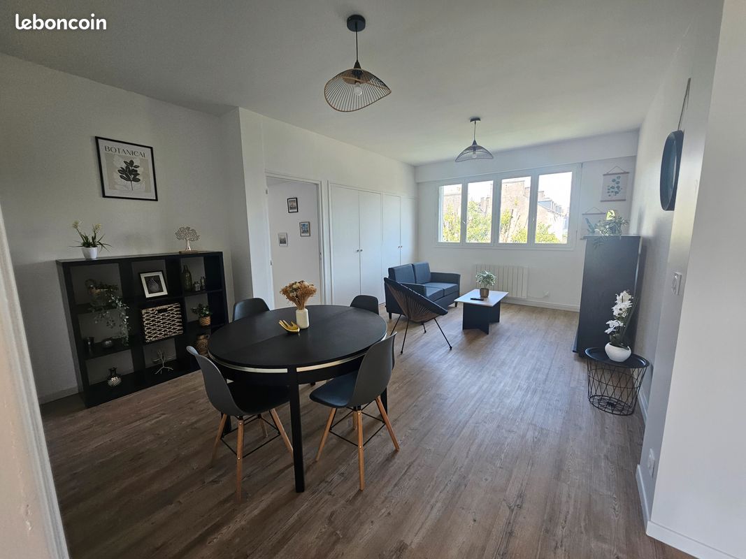 Appartement 5 pièces 84 m² · à Pontivy · 84 m² · 430 €/mois