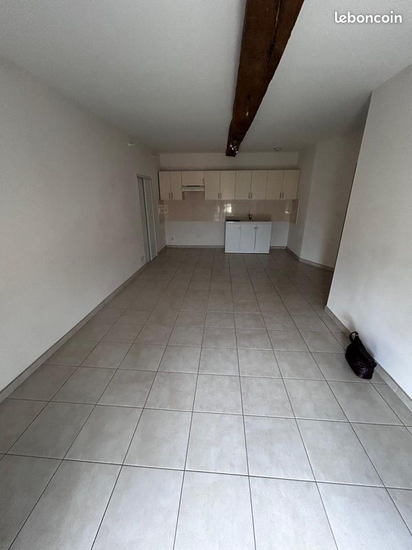 Appartement 3 pièces 60 m² · à La Côte-Saint-André · 60 m² · 640 €