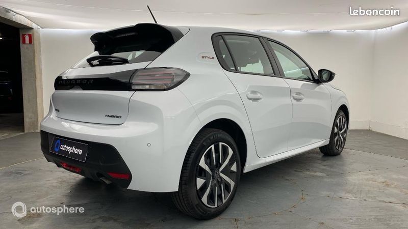 Peugeot 208 1.2 Hybrid 110ch Style e-DCS6 (image 5)
