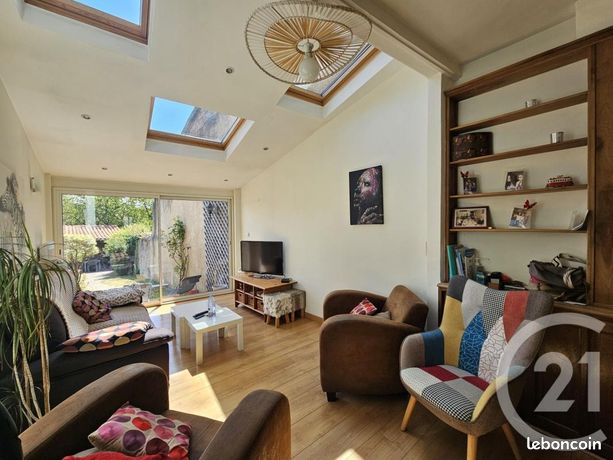 Maison 5 pièces 161 m²