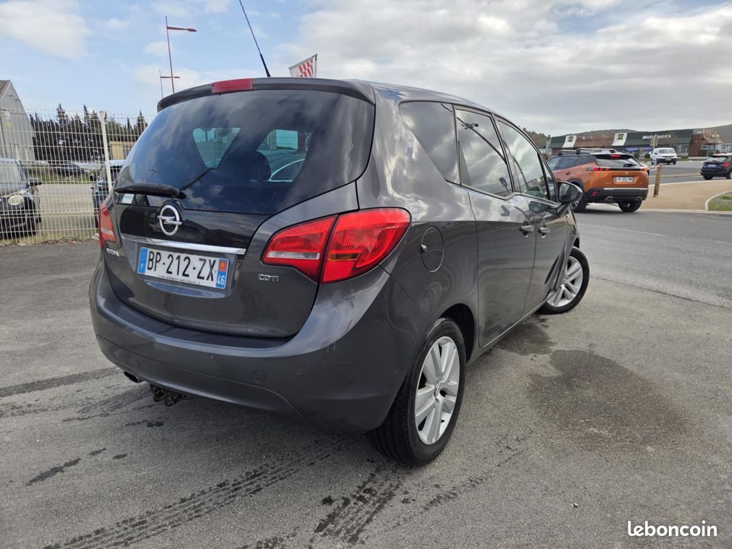 🚗🔥 À SAISIR – Opel Meriva 1.7 CDTI 131ch – Spacieuse, Équipée & Économique 🔥🚗 (image 2)