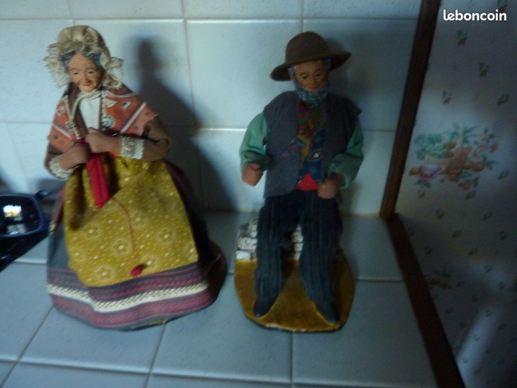 Crèche Ancienne En Céramique 8 Pièces, Boîte D'origine, Craie, Très Bon état