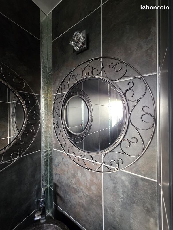 Lot 2 Miroirs métal noir gris - Diam. 68 cm dont 1 offert (image 7)
