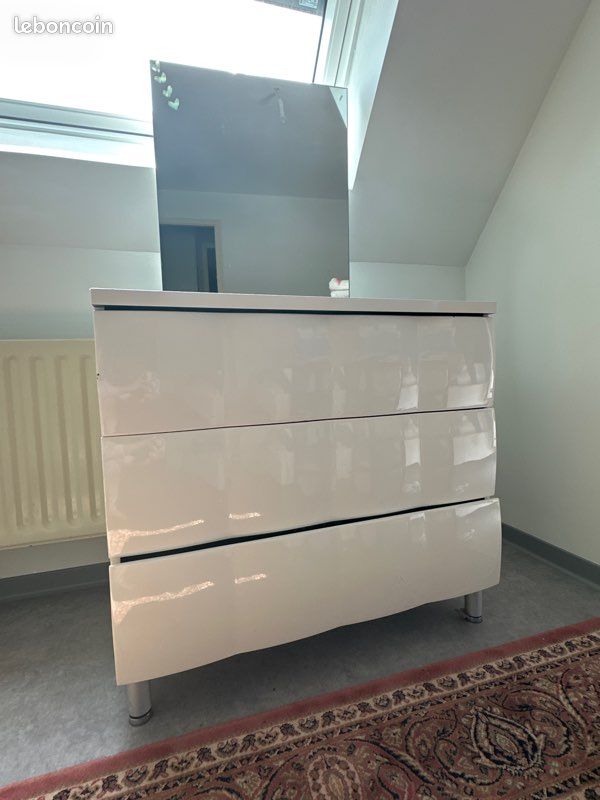 Coiffeuse (image 1)