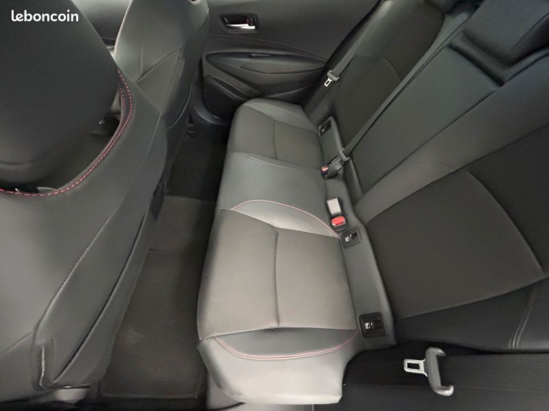 Toyota corolla touring sports Hybride 2.0L 178 GR Sport (image 21)