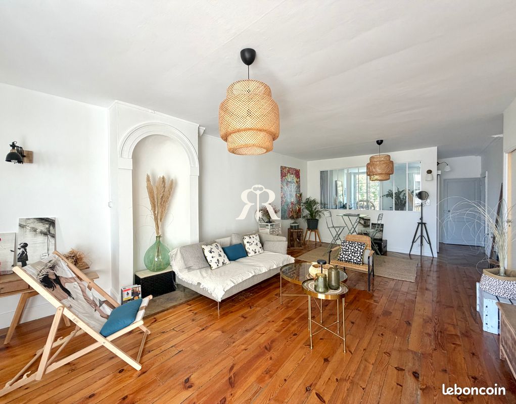 Appartement 3 pièces 120 m² · à Clermont-Ferrand · 120 m² · 234 000 €