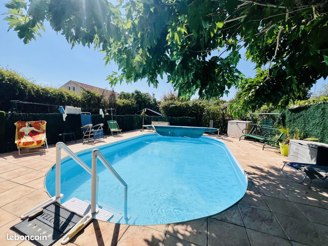 Maison 7 pièces 140 m² · à Clermont-l'Hérault · 140 m² · 335 000 €