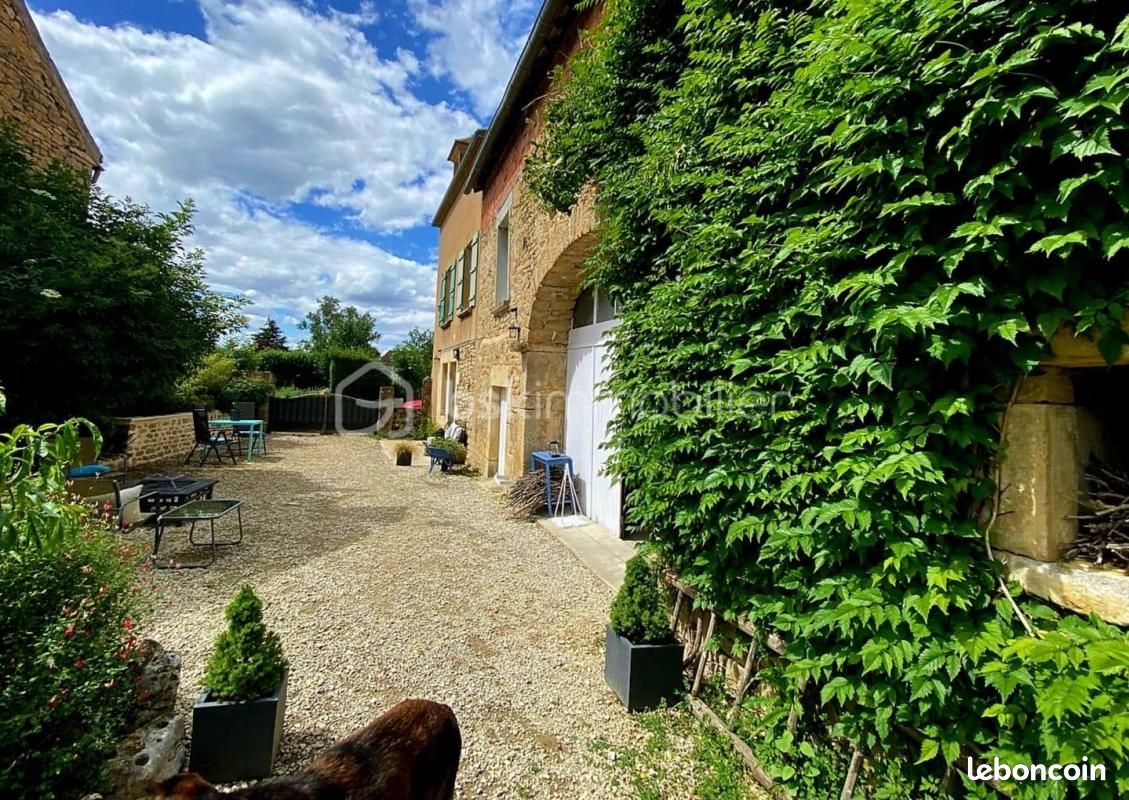 Maison 7 pièces 162 m² · à Pontaubert · 162 m² · 259 000 €