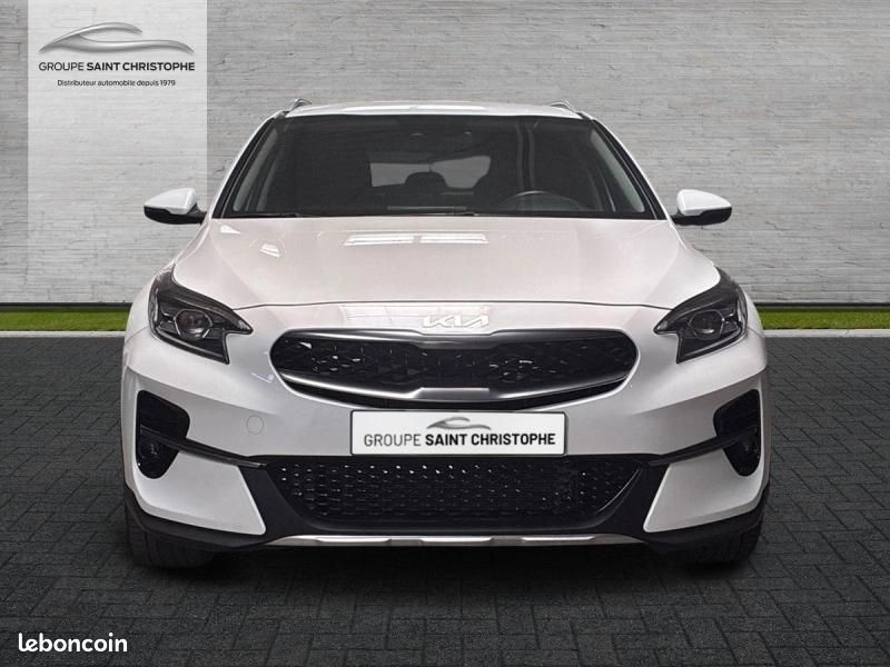 Kia XCeed 1.6 GDi 105ch + Plug-In 60.5ch Black & White Edition DCT6 MY22 (image 1)