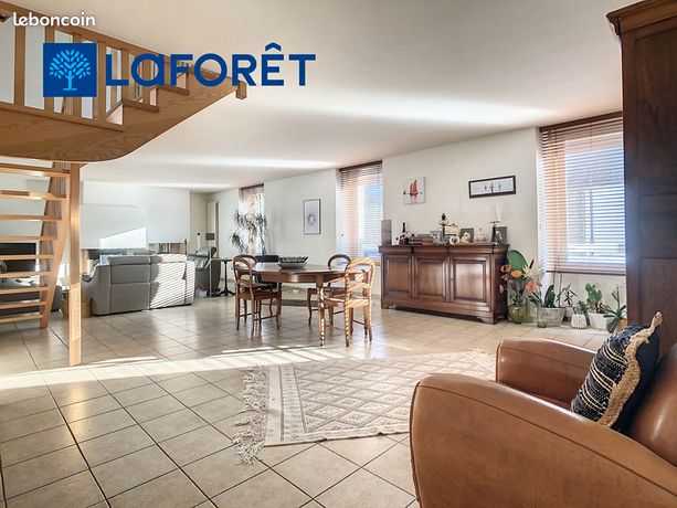Appartement 5 pièces 175 m²